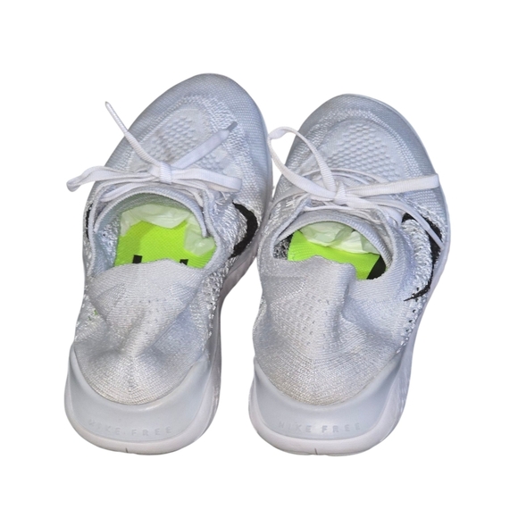 Nike Women's Free RN Flyknit Size 9 White Black Sneaker Shoe Lightweight Comfy - Picture 3 of 7